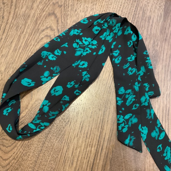 CAbi Dress Set - Picture 8 of 9